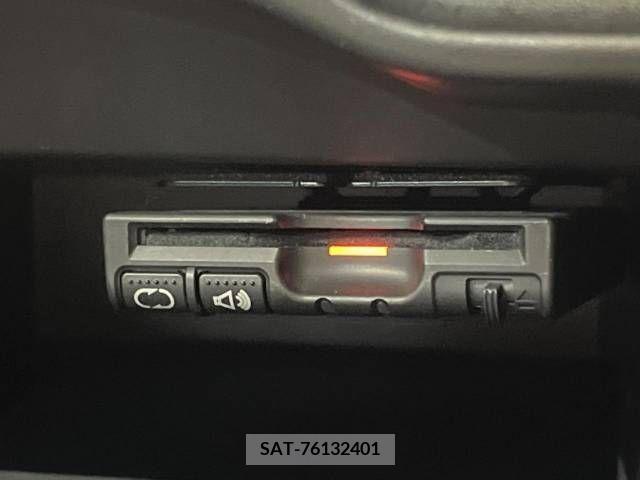 Nissan NOTE 2013-03 302299-5