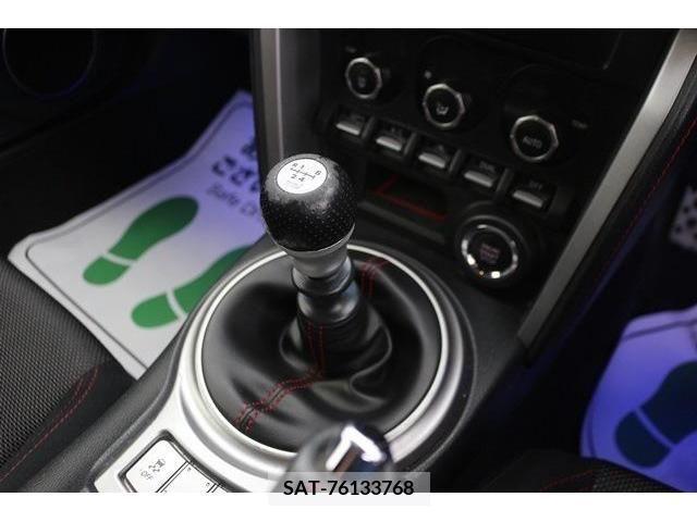 Subaru BRZ 2014-01 233401-1