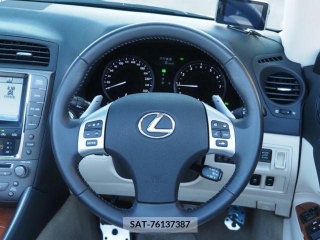 Lexus IS 2012-08 205769-17