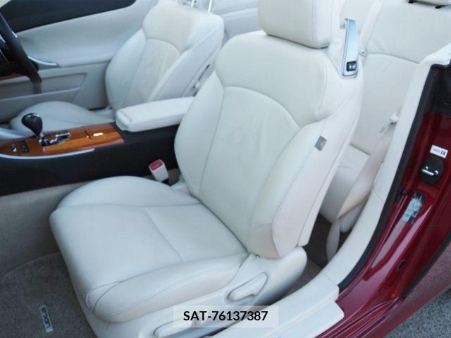 Lexus IS 2012-08 205769-14