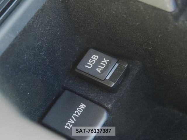 Lexus IS 2012-08 205769-27