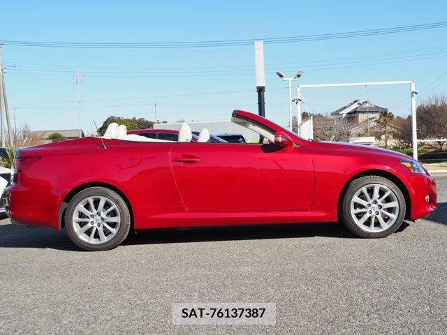 Lexus IS 2012-08 205769-9