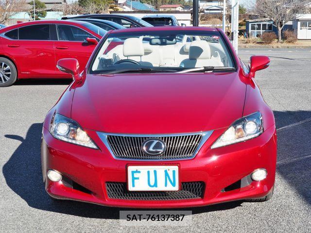 Lexus IS 2012-08 205769-2