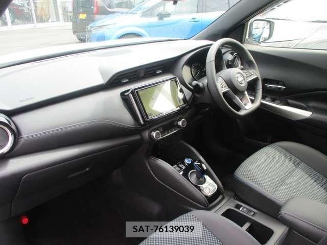 Nissan KICKS 2021-07 362284-2