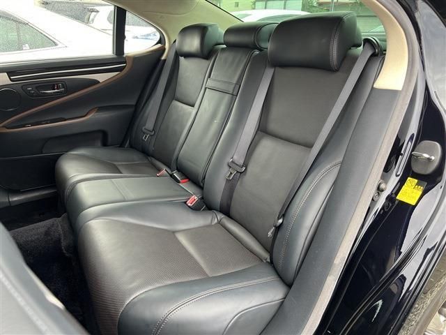Lexus LS 2014-10 8413-19