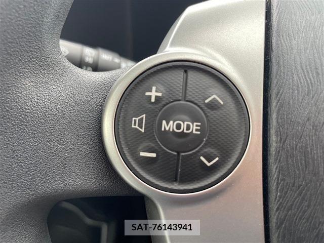 Toyota AQUA 2013-01 214482-10