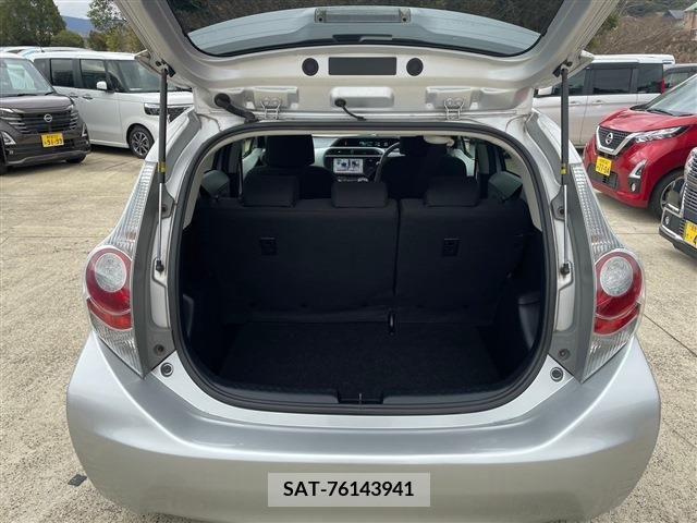 Toyota AQUA 2013-01 214482-6