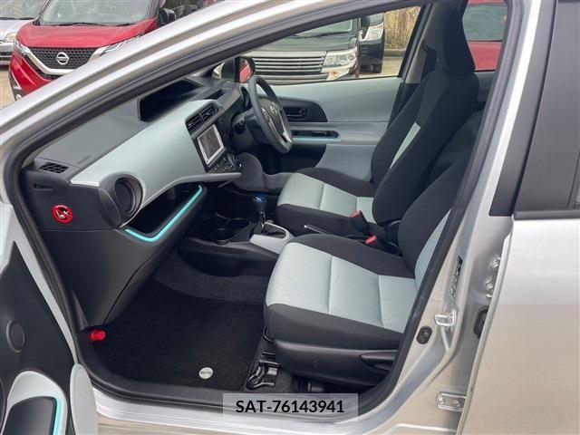 Toyota AQUA 2013-01 214482-2