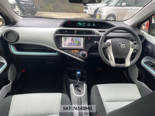 Toyota AQUA 2013-01 214482-1