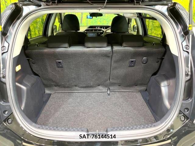 Toyota AQUA 2018-06 216736-10