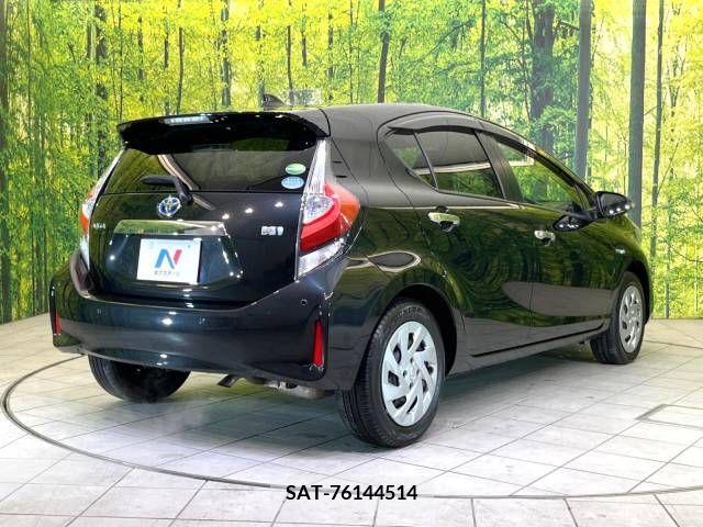 Toyota AQUA 2018-06 216736-17