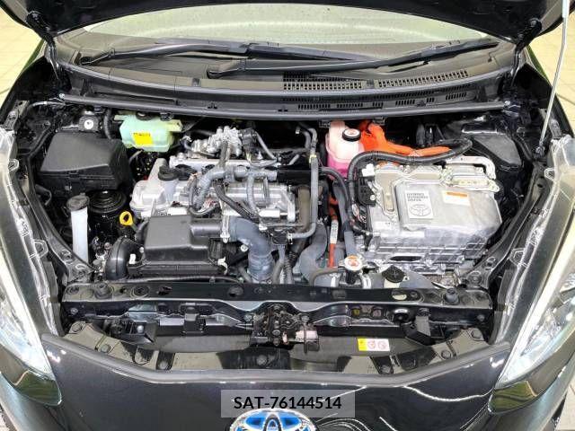 Toyota AQUA 2018-06 216736-18