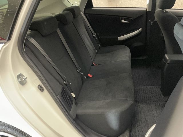 Toyota PRIUS 2014-09 181718-4