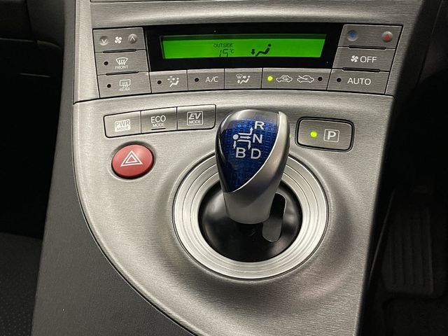 Toyota PRIUS 2014-09 181718-19
