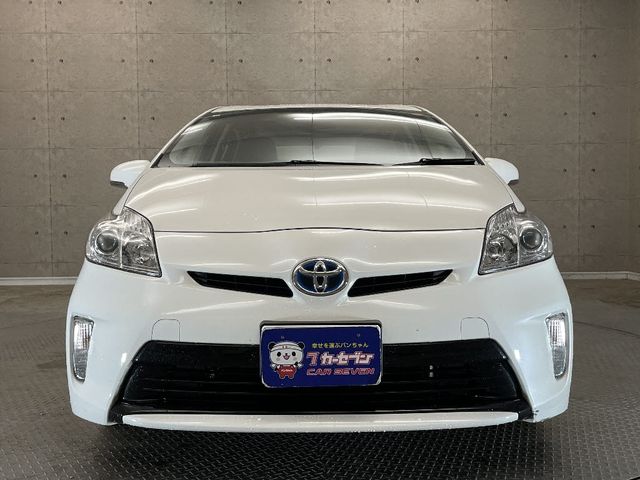 Toyota PRIUS 2014-09 181718-9