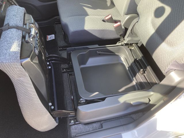 Suzuki WAGON R 2015-10 13673-21