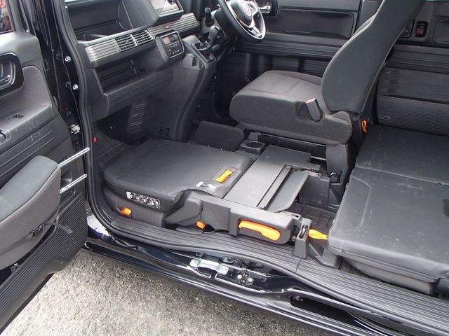 Honda N-VAN 2022-10 15106-8