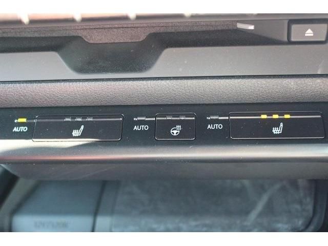 Lexus UX 2019-03 5340-4
