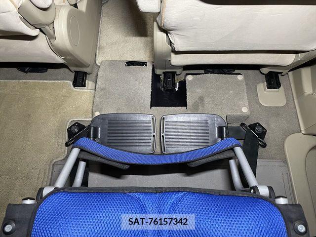 Nissan SERENA 2010-10 328204-10
