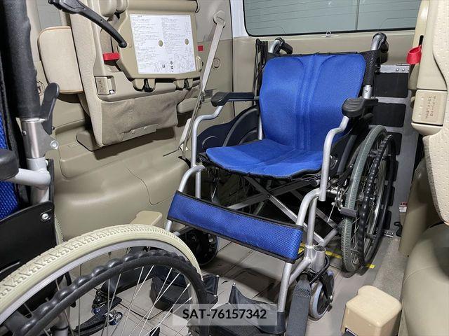 Nissan SERENA 2010-10 328204-14