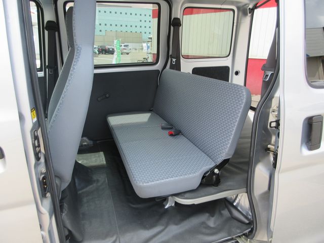 Daihatsu HIJET CARGO 2015-01 12648-12