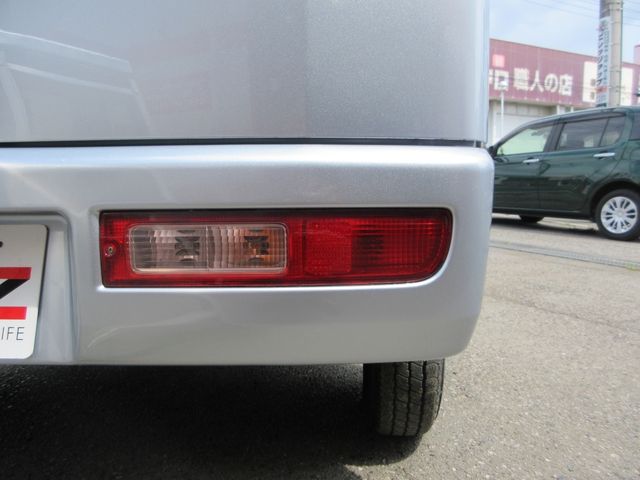 Daihatsu HIJET CARGO 2015-01 12648-18