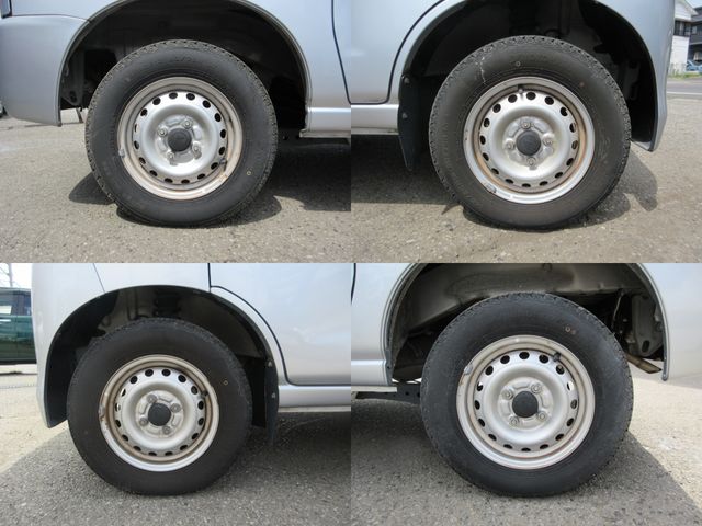 Daihatsu HIJET CARGO 2015-01 12648-26