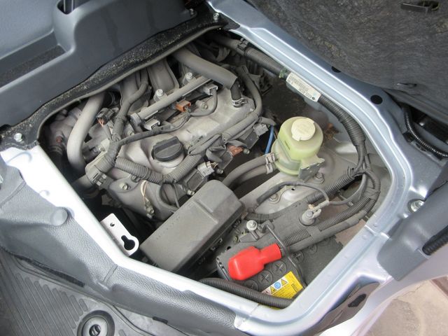 Daihatsu HIJET CARGO 2015-01 12648-28