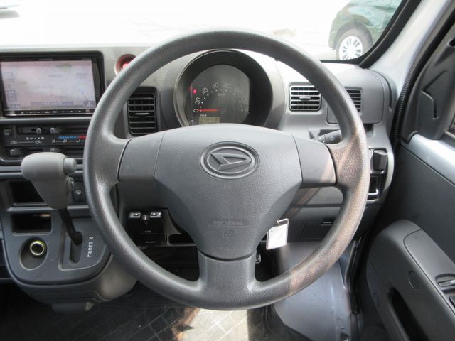 Daihatsu HIJET CARGO 2015-01 12648-21