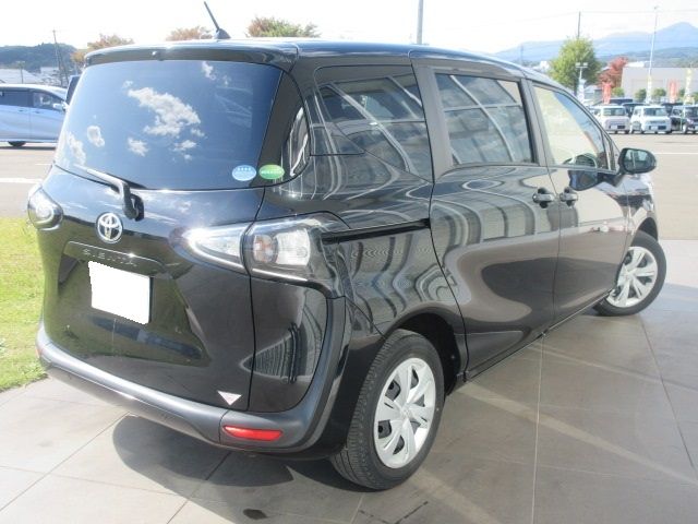 Toyota SIENTA 2019-01 15610-1