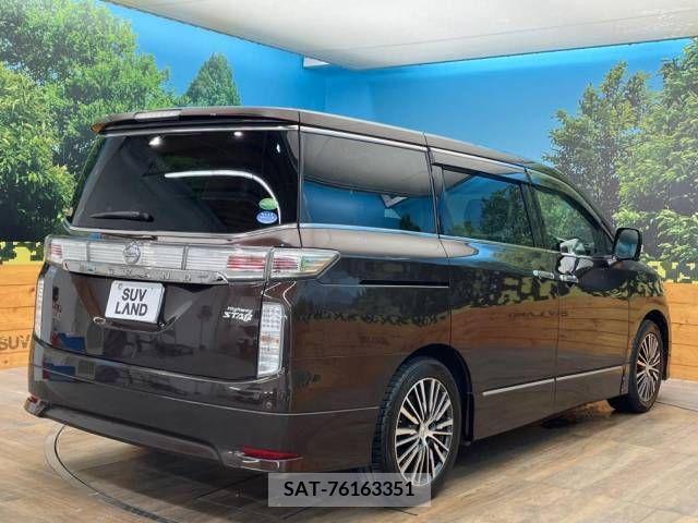 Nissan ELGRAND 2015-01 329008-17
