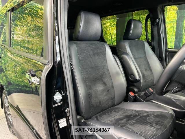 Toyota VOXY 2021-06 288848-8