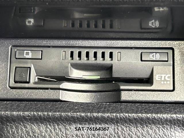 Toyota VOXY 2021-06 288848-7