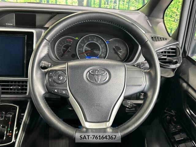 Toyota VOXY 2021-06 288848-12