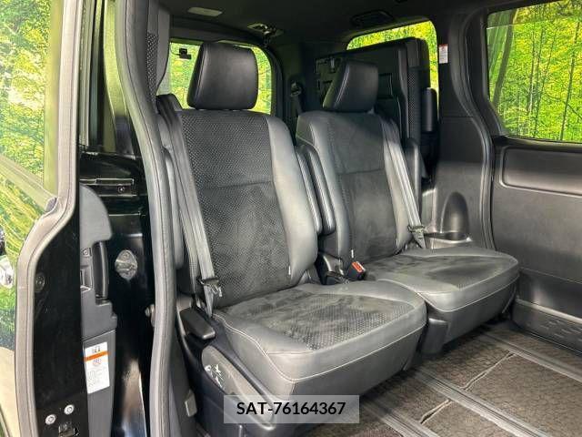 Toyota VOXY 2021-06 288848-9