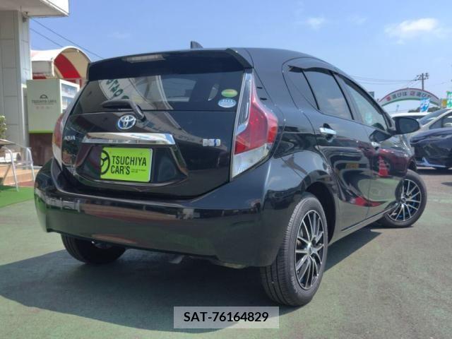 Toyota AQUA 2016-12 356315-1