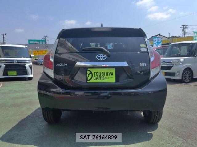 Toyota AQUA 2016-12 356315-9