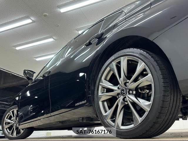 Lexus ES 2019-07 222020-18