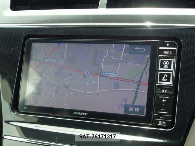 Toyota PRIUS ALPHA 2015-07 322178-11