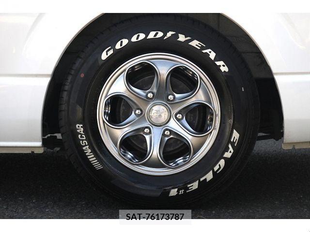 Toyota REGIUSACE VAN 2010-05 354392-5