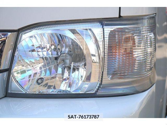 Toyota REGIUSACE VAN 2010-05 354392-2