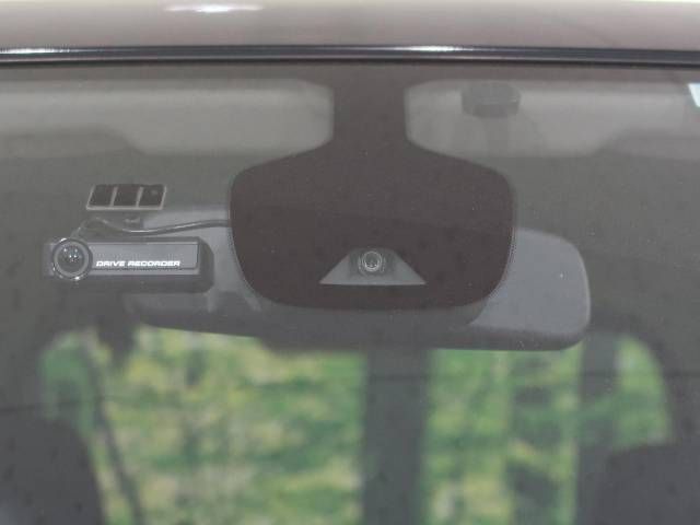 Nissan SERENA 2017-09 4715-5
