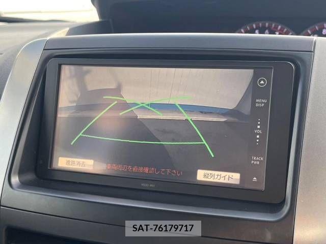 Toyota VOXY 2011-12 370411-3