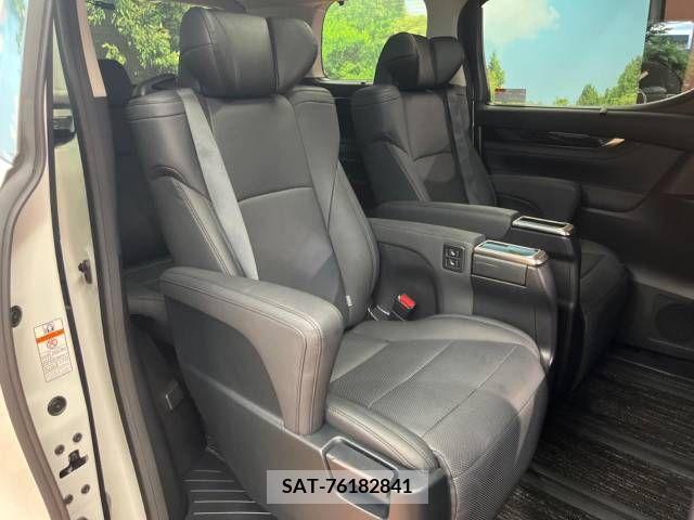 Toyota ALPHARD 2022-03 343597-12