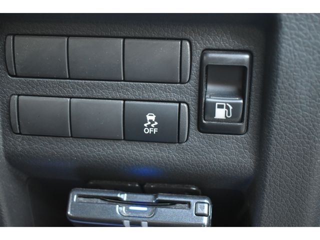Nissan NV350 Caravan 2022-05 181956-10