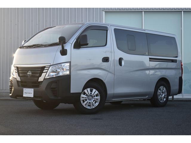 Nissan NV350 Caravan 2022-05 181956-0