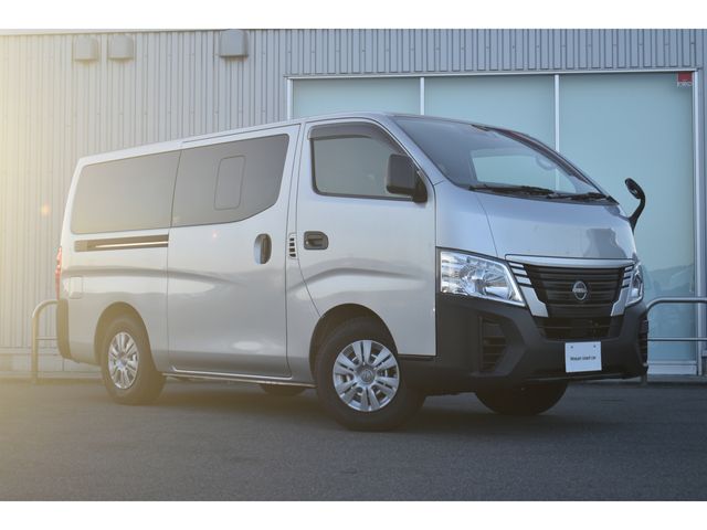 Nissan NV350 Caravan 2022-05 181956-19