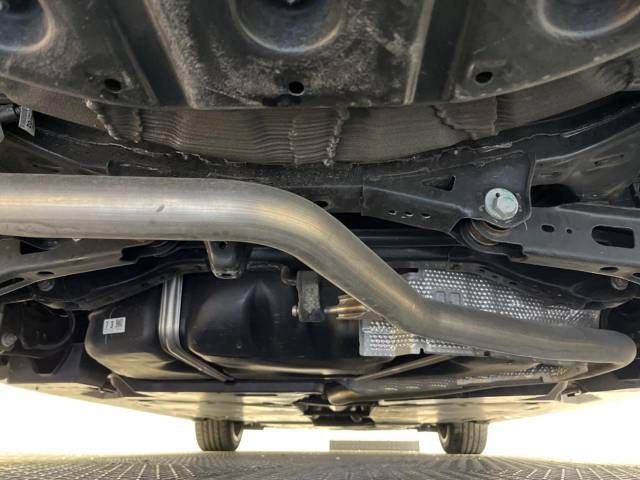 Toyota CAMRY HYBRID 2019-03 196191-18