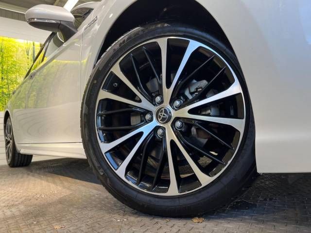 Toyota CAMRY HYBRID 2019-03 196191-13