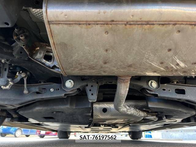 Toyota PRIUS 2016-11 322288-19